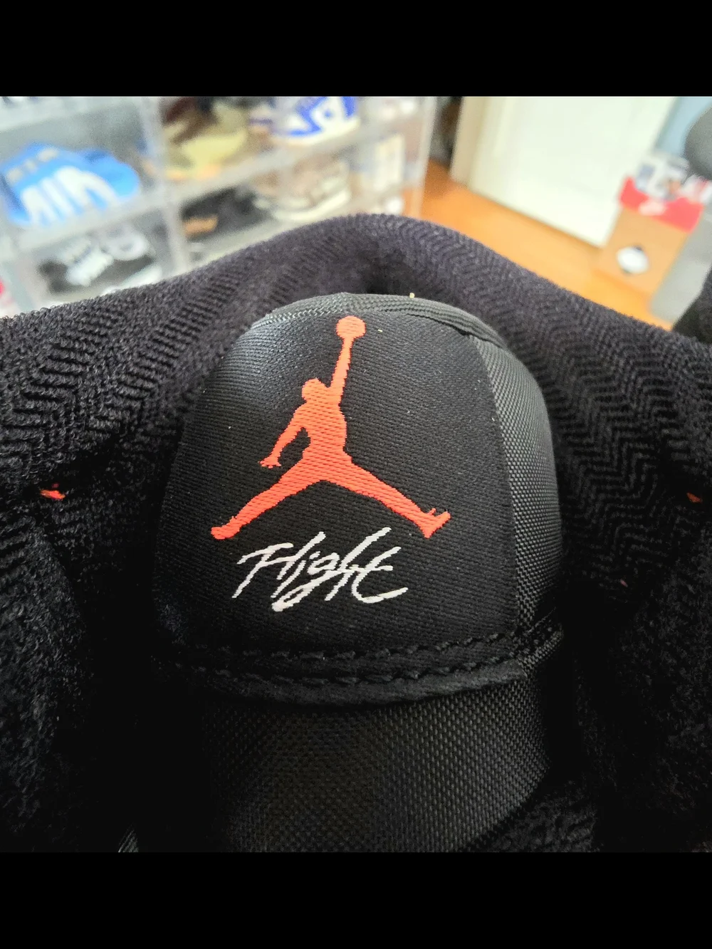Air Jordan 1 Retro Mid Infrared 23